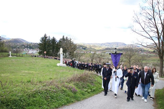Biskup Radoš predvodio Križni put nadahnut mučeništvom bl. Stepinca u Lepoglavi